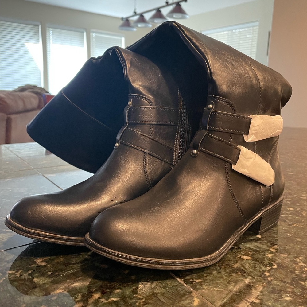 Stylish Black Women's Boots